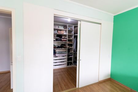 Casa à venda com 356m², 4 quartos e 2 vagasCloset da suíte 2