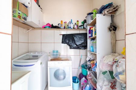 Casa à venda com 356m², 4 quartos e 2 vagasÁrea de Serviço