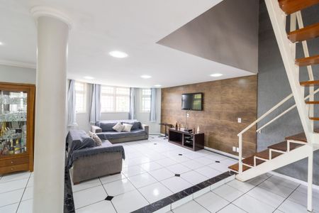 Sala de casa à venda com 4 quartos, 356m² em Vila Nova, Porto Alegre