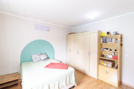 Casa à venda com 356m², 4 quartos e 2 vagasQuarto 2