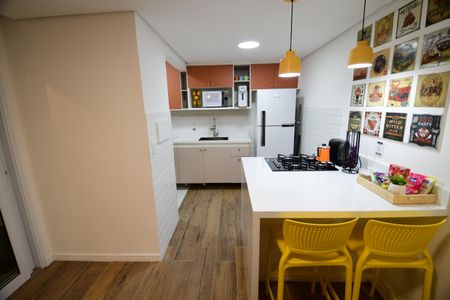 Cozinha de kitnet/studio para alugar com 1 quarto, 40m² em Cambuí, Campinas