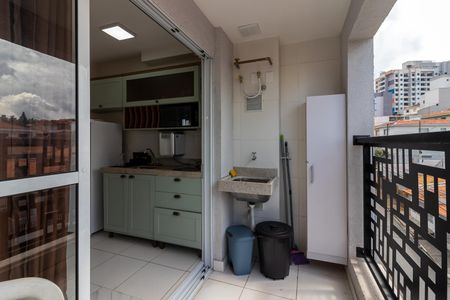 Apartamento para alugar com 45m², 2 quartos e sem vagaVaranda e Área de Serviço