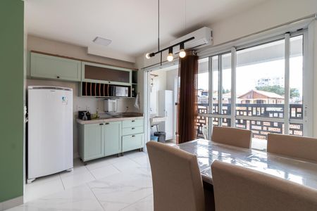 Apartamento para alugar com 45m², 2 quartos e sem vagaCozinha e Sala de Jantar