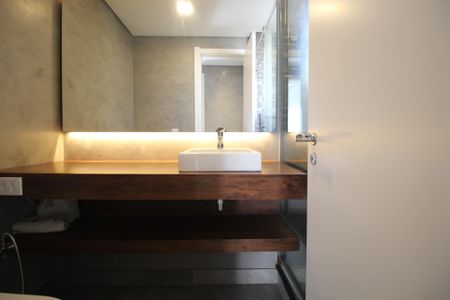 Apartamento à venda com 90m², 2 quartos e 2 vagasBanheiro