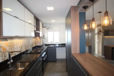 Apartamento à venda com 90m², 2 quartos e 2 vagasCozinha