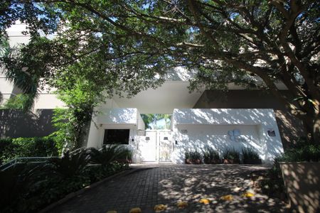 Apartamento à venda com 90m², 2 quartos e 2 vagasFachada
