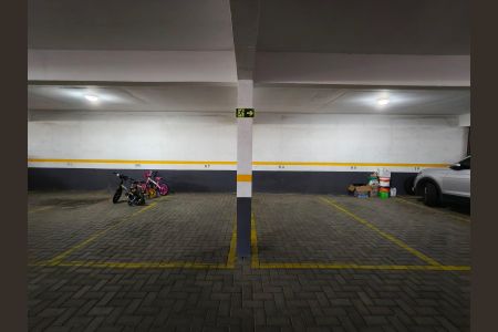 Apartamento à venda com 90m², 2 quartos e 2 vagas Apartamento à venda com 90m², 2 quartos e 2 vagasGaragem