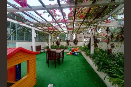 Apartamento à venda com 90m², 2 quartos e 2 vagas Apartamento à venda com 90m², 2 quartos e 2 vagasBrinquedoteca