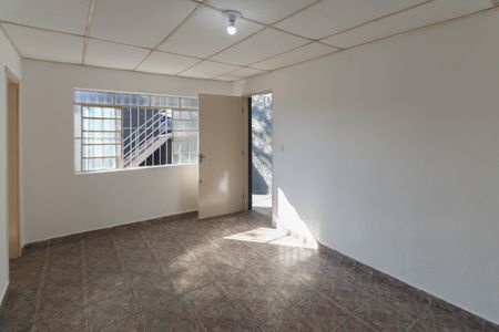 Casa para alugar com 80m², 2 quartos e 1 vaga Casa para alugar com 80m², 2 quartos e 1 vagaSala