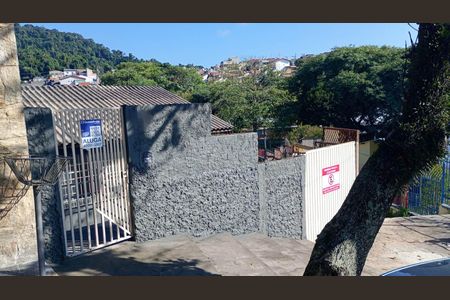 Casa para alugar com 80m², 2 quartos e 1 vaga Casa para alugar com 80m², 2 quartos e 1 vagaFachada