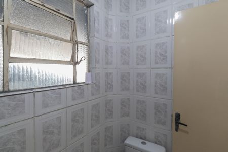 Casa para alugar com 80m², 2 quartos e 1 vaga Casa para alugar com 80m², 2 quartos e 1 vagaBanheiro