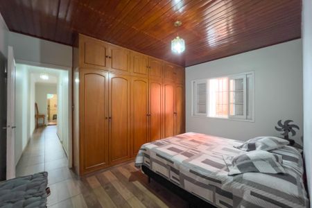 Casa à venda com 132m², 3 quartos e 2 vagasQuarto 2
