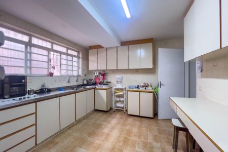 Casa à venda com 132m², 3 quartos e 2 vagasCozinha