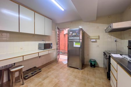 Casa à venda com 132m², 3 quartos e 2 vagasCozinha