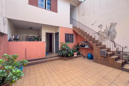 Casa à venda com 132m², 3 quartos e 2 vagasQuintal e área de serviço 
