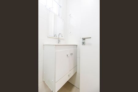 Casa para alugar com 230m², 2 quartos e 1 vaga Casa para alugar com 230m², 2 quartos e 1 vagaBanheiro da Suíte