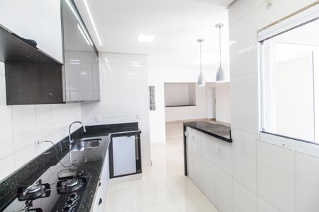 Casa para alugar com 230m², 2 quartos e 1 vaga Casa para alugar com 230m², 2 quartos e 1 vagaCozinha
