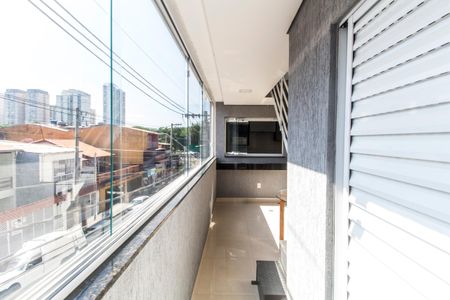 Casa para alugar com 230m², 2 quartos e 1 vaga Casa para alugar com 230m², 2 quartos e 1 vagaVaranda