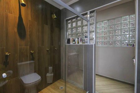 Casa para alugar com 500m², 3 quartos e 2 vagas Casa para alugar com 500m², 3 quartos e 2 vagasBanheiro da Suíte 1