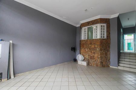 Casa para alugar com 500m², 3 quartos e 2 vagas