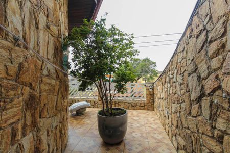 Casa para alugar com 500m², 3 quartos e 2 vagas Casa para alugar com 500m², 3 quartos e 2 vagasVaranda da Suite 1