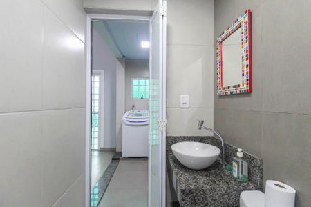 Casa para alugar com 500m², 3 quartos e 2 vagas Casa para alugar com 500m², 3 quartos e 2 vagasBanheiro de Serviço