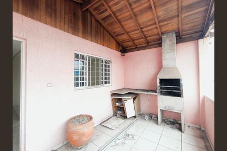 Casa à venda com 128m², 2 quartos e 1 vaga Casa à venda com 128m², 2 quartos e 1 vagaVaranda com Churrasqueira