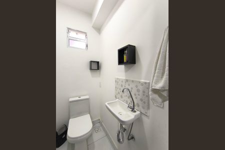 Casa à venda com 128m², 2 quartos e 1 vaga Casa à venda com 128m², 2 quartos e 1 vagaLavabo 1