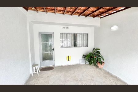 Casa à venda com 110m², 3 quartos e 1 vagaGaragem