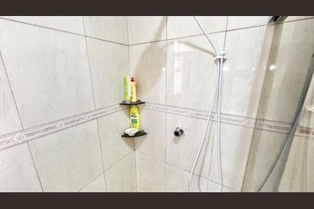 Casa à venda com 110m², 3 quartos e 1 vagaBanheiro