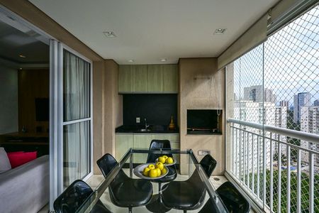Apartamento à venda com 107m², 3 quartos e 2 vagasVaranda