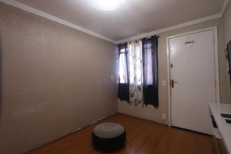 Sala de apartamento para alugar com 2 quartos, 49m² em Conjunto Habitacional Teotonio Vilela, São Paulo