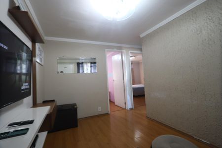 Sala de apartamento para alugar com 2 quartos, 49m² em Conjunto Habitacional Teotonio Vilela, São Paulo