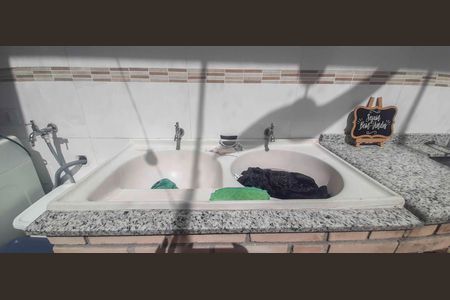 Casa à venda com 155m², 3 quartos e 2 vagas