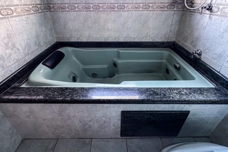 Casa à venda com 186m², 3 quartos e 2 vagasBanheiro da Suíte 1