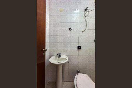 Casa à venda com 186m², 3 quartos e 2 vagasBanheiro de serviço