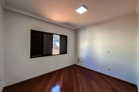 Casa à venda com 186m², 3 quartos e 2 vagasSuíte 3