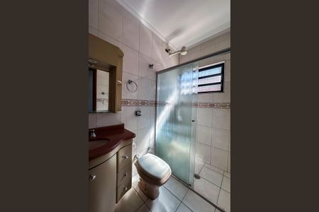 Casa à venda com 186m², 3 quartos e 2 vagasBanheiro da Suíte 2