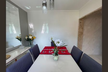 Casa à venda com 100m², 2 quartos e 1 vagaSala de Jantar