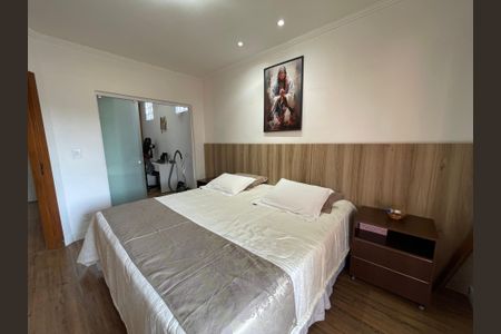 Casa à venda com 100m², 2 quartos e 1 vagaQuarto