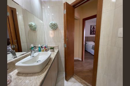 Casa à venda com 100m², 2 quartos e 1 vagaBanheiro