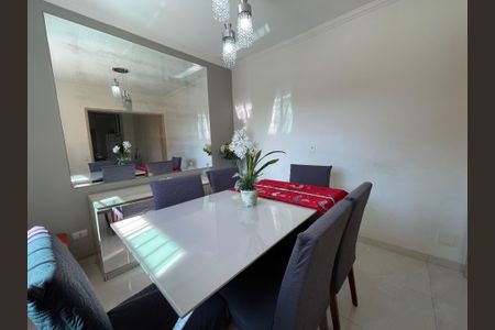 Casa à venda com 100m², 2 quartos e 1 vagaSala de Jantar