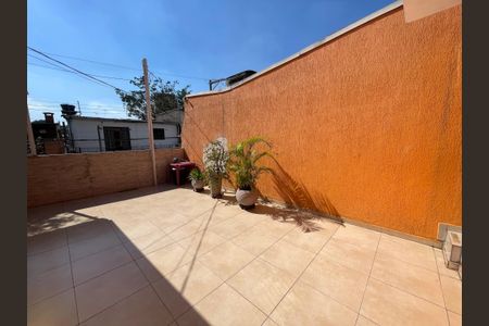 Casa à venda com 100m², 2 quartos e 1 vagaVaranda