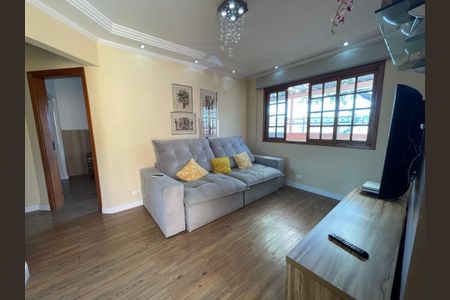 Casa à venda com 100m², 2 quartos e 1 vagaSala