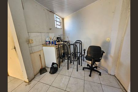 Casa para alugar com 55m², 1 quarto e sem vaga