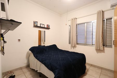 Casa à venda com 190m², 4 quartos e 2 vagasQuarto 1