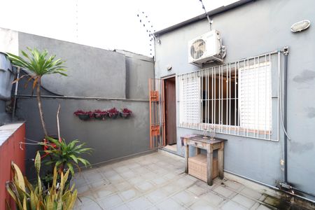 Casa à venda com 190m², 4 quartos e 2 vagasVaranda 