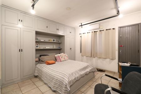 Casa à venda com 190m², 4 quartos e 2 vagasSuíte 1