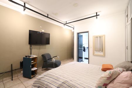 Casa à venda com 190m², 4 quartos e 2 vagasSuíte 1