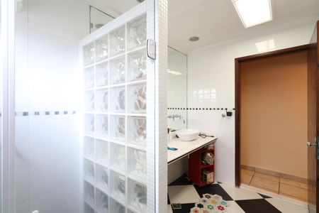 Casa à venda com 190m², 4 quartos e 2 vagasBanheiro Social